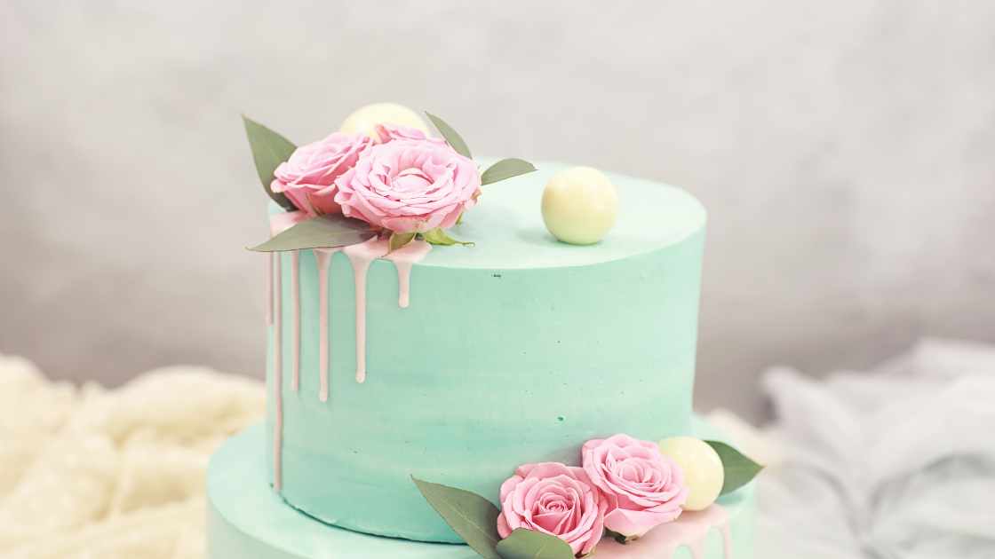 What Are the Most Popular Wedding Cake Flavors?