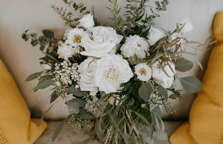 How to Make a Wedding Bouquet: A Step-by-Step Guide for a Stunning DIY Arrangement