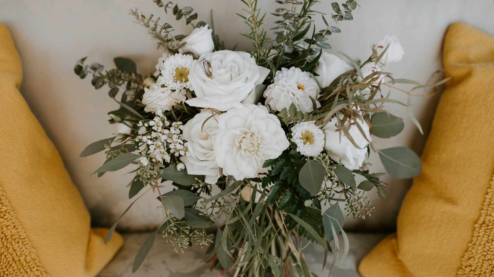 How to Make a Wedding Bouquet: A Step-by-Step Guide for a Stunning DIY Arrangement